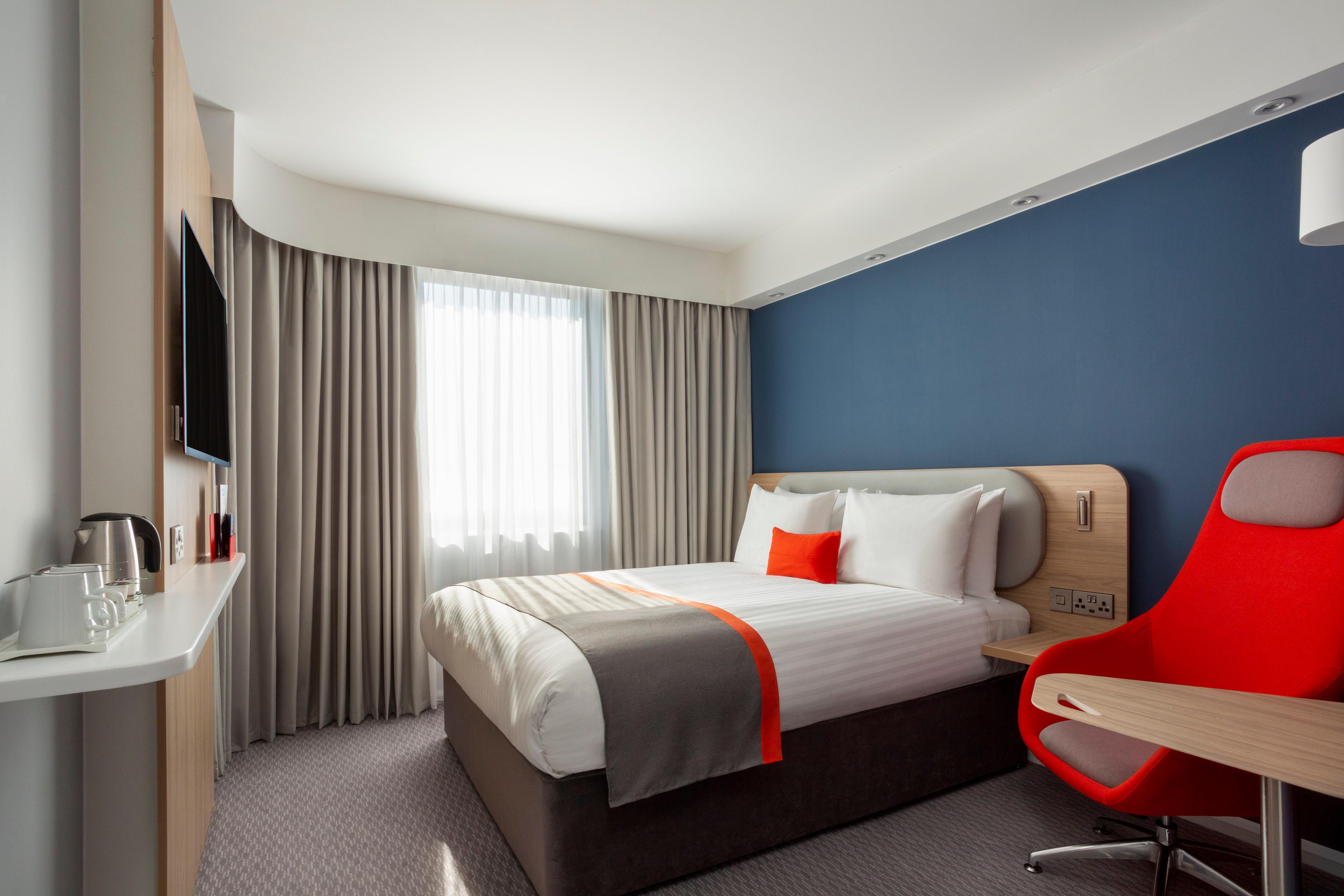 Holiday Inn Express Bridgwater M5, Jct24 By Ihg Bagian luar foto
