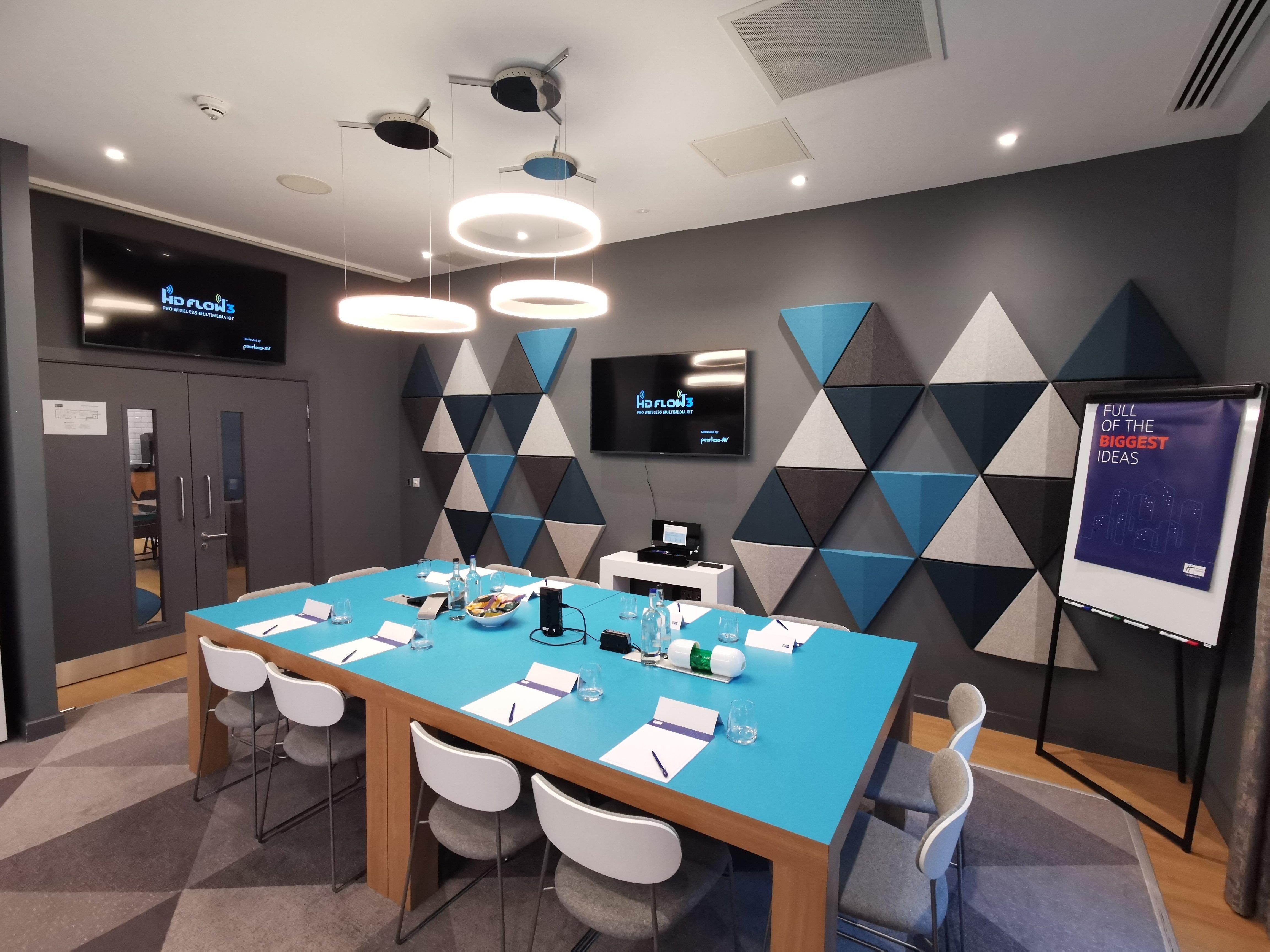 Holiday Inn Express Bridgwater M5, Jct24 By Ihg Bagian luar foto